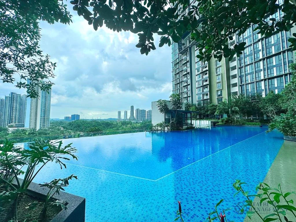 Elysia 泳池與 Medini 景觀實拍 非特定9萬美元單位景觀