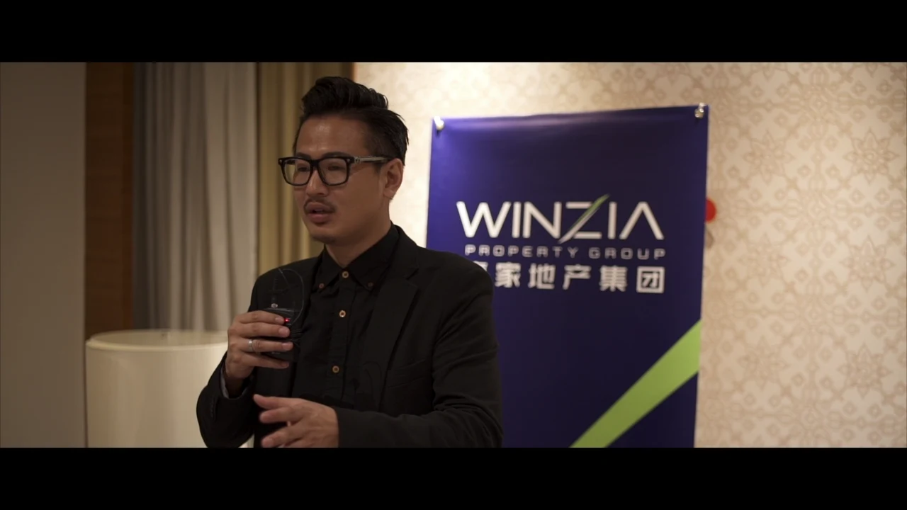 受訪者在 WINZIA 現場接受訪問